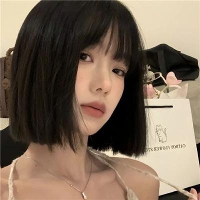 踉跄女孩